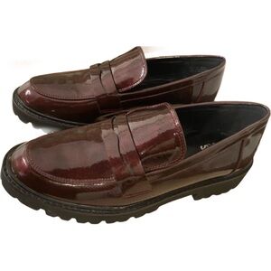 Jane and the Shoe women’s slip on loafer, Size 8, dark burgundy glossy shoe
